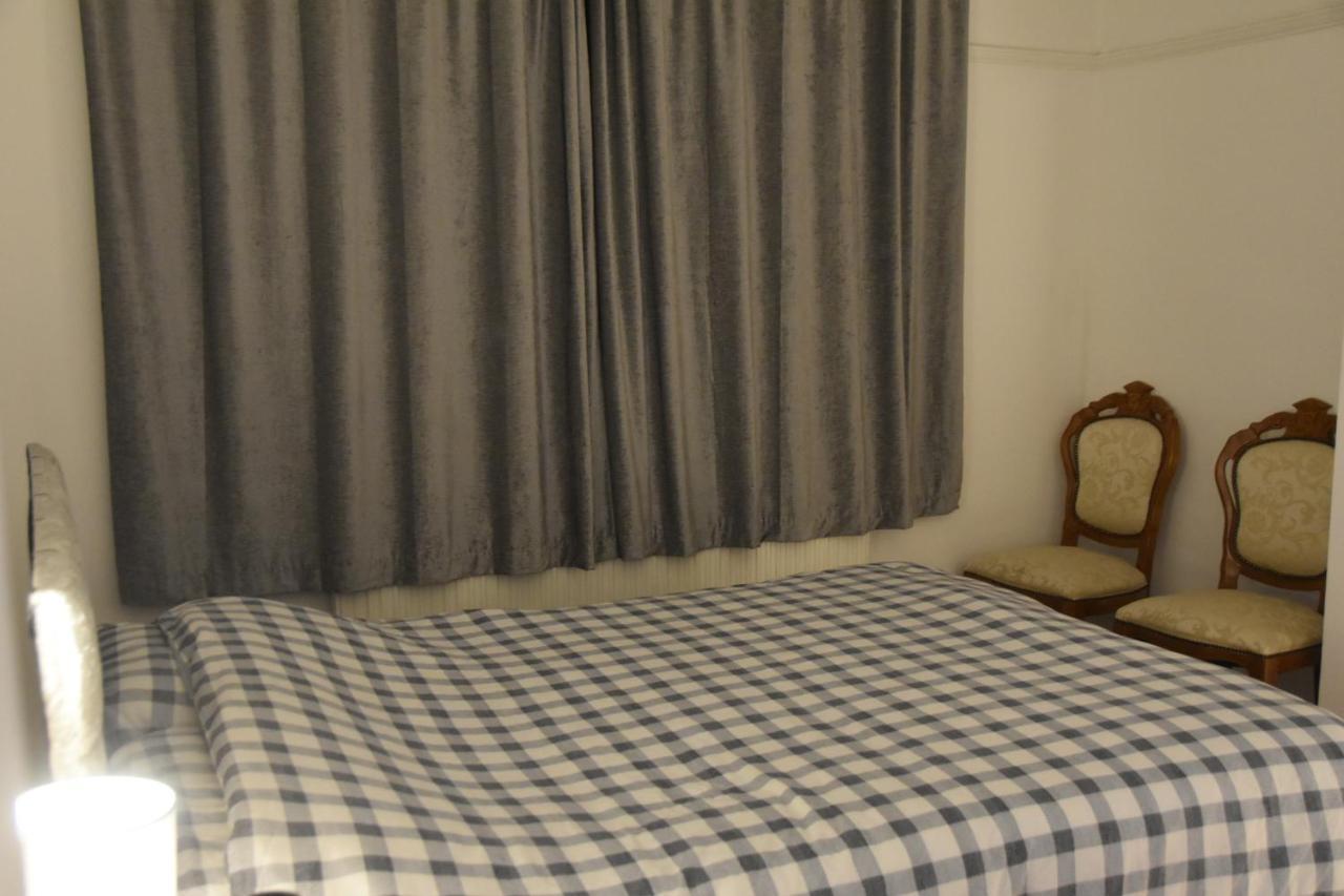 Hôtel Clarendon House à Luton  Extérieur photo