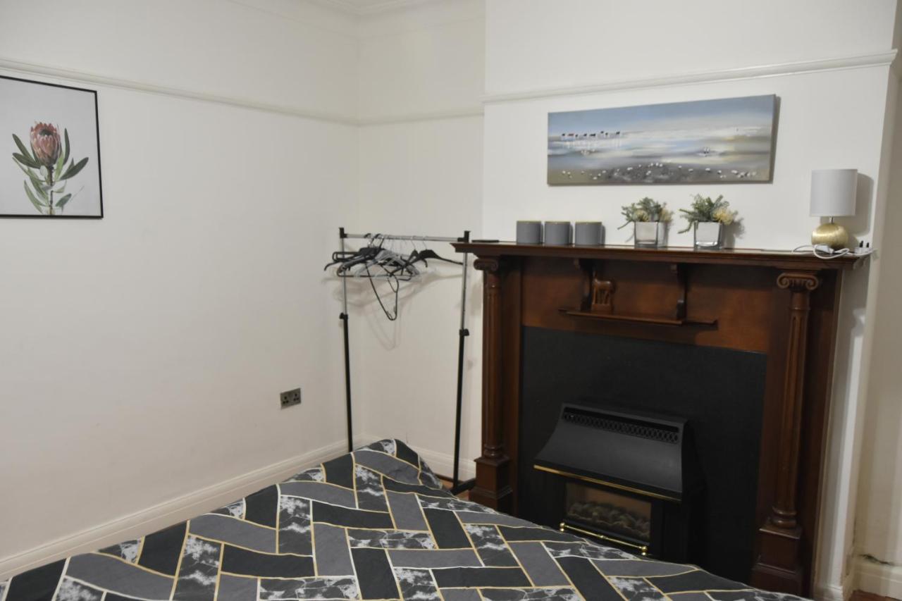 Hôtel Clarendon House à Luton  Extérieur photo